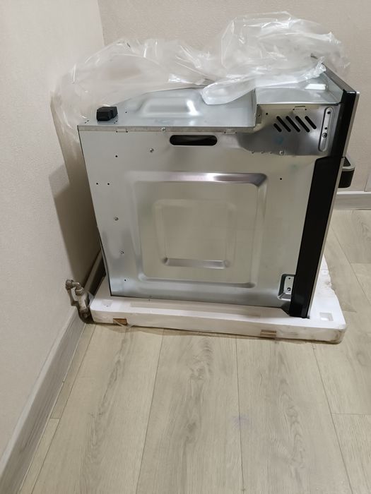 Духовий шкаф Hansa