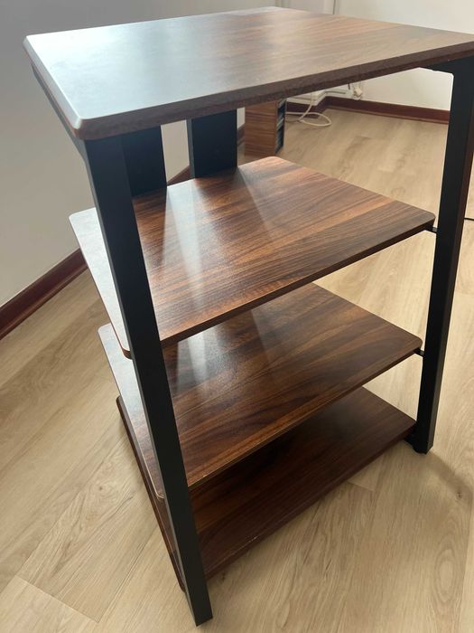 Móvel HI-FI 4 prateleiras em excelente estado