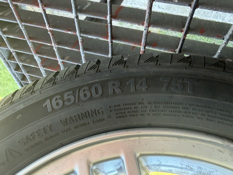 4x Letnie opony 14” alufelgi Ford Ka Fiesta