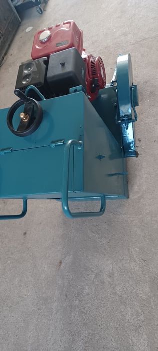 Vendo maquina de cortar asfalto