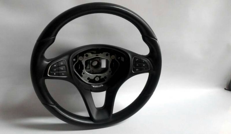 Volante de direção MERCEDES-BENZ Classe C (W205)
