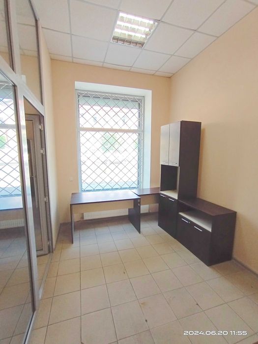 Аренда Салон Магазин Шоурум 150 м² Широкий фасад Б. Арнаутская,123