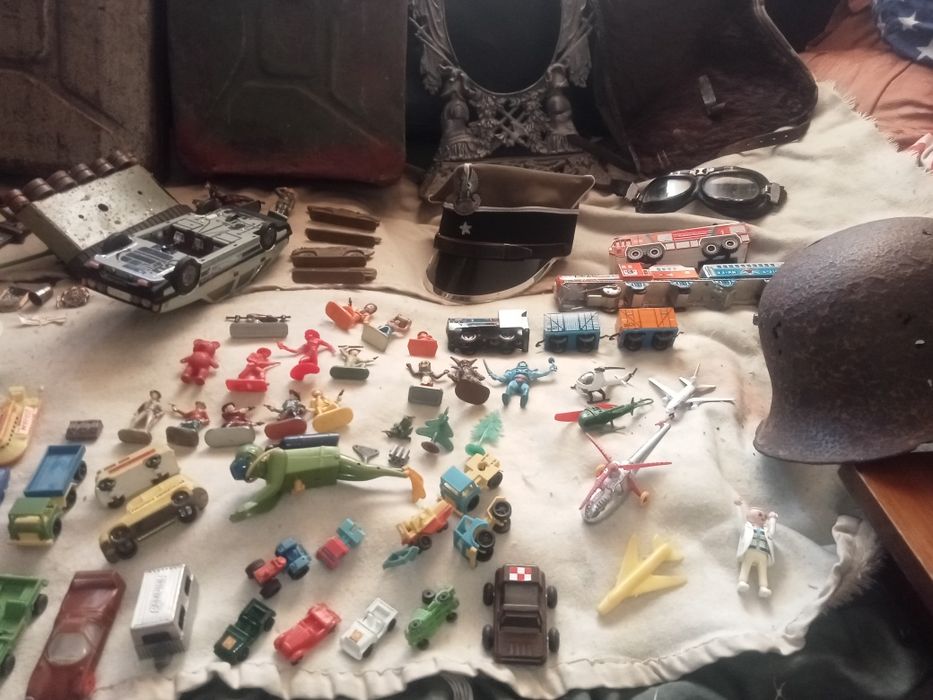 Stare Polskie zabawki dla dzieci Auta Polonez, WH, W. Korecki i inne