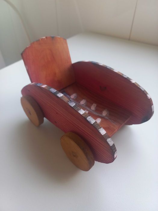 Carrinho de bonecas em madeira de coleção