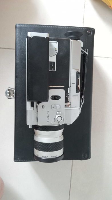 Câmera Canon Auto Zoom 814 Super 8 - Excelente Estado + Outfit Completo