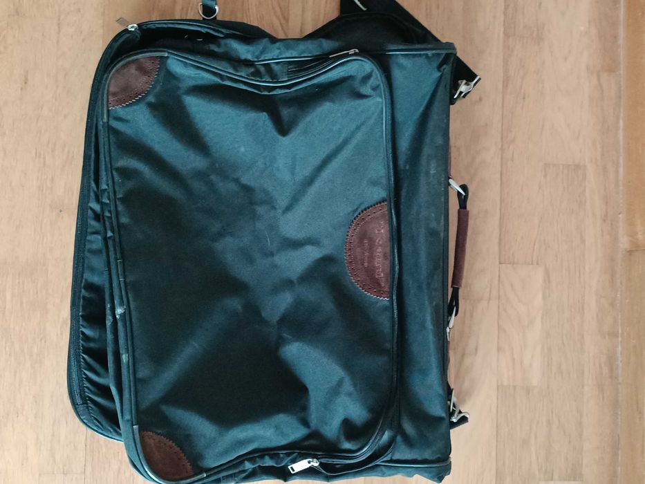 Saco porta fatos de mão ou tiracolo