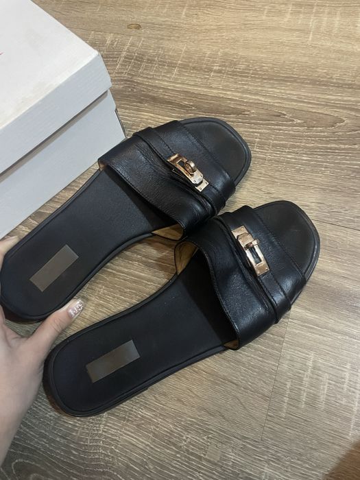 Шльопки з натуральної шкіри
