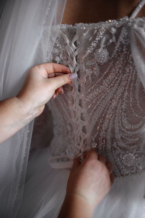 Продаю свою  весільну сукню