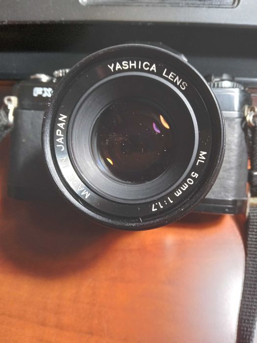 Aparat fotograficzny analogowy YASHICA - stan dobry +  filtry HAMA