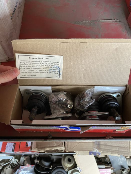 Комплект шаровых опор 2123 Нива Шевроле БЗАК (Балаково) / BZAK BELEBEI