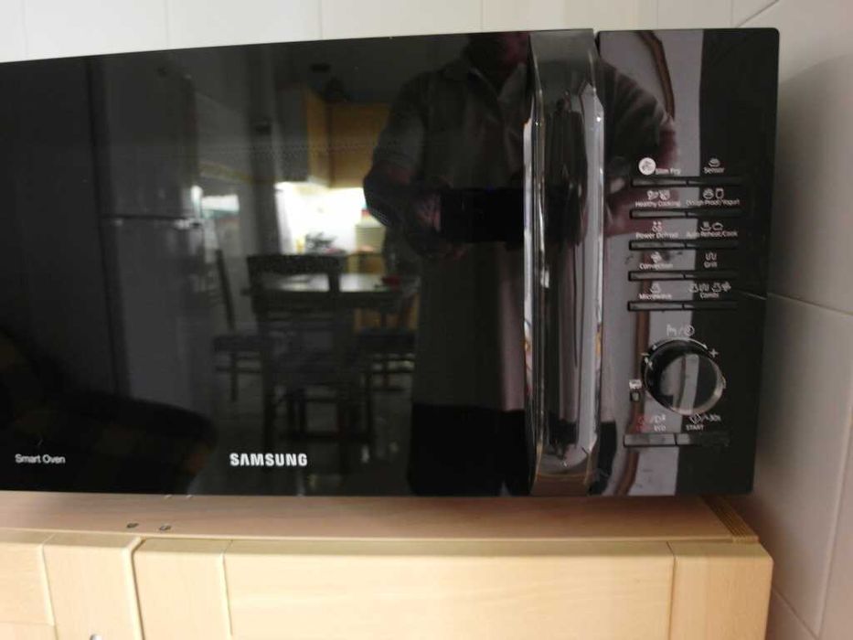 Microondas Samsung com grill