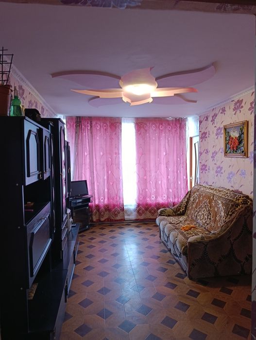 Продається 2к.квартира