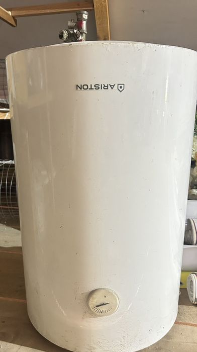 Бойлер арістон водонагрівач