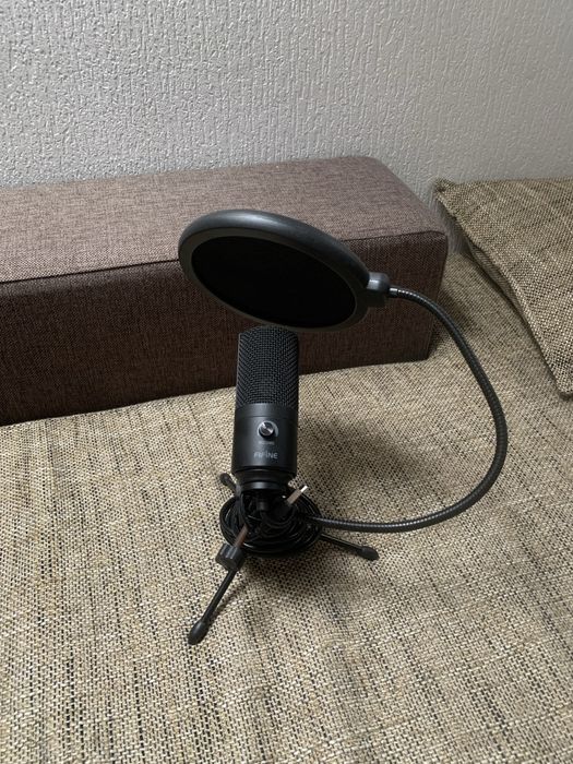 Продам микрофон FLFine в хорошем состоянии