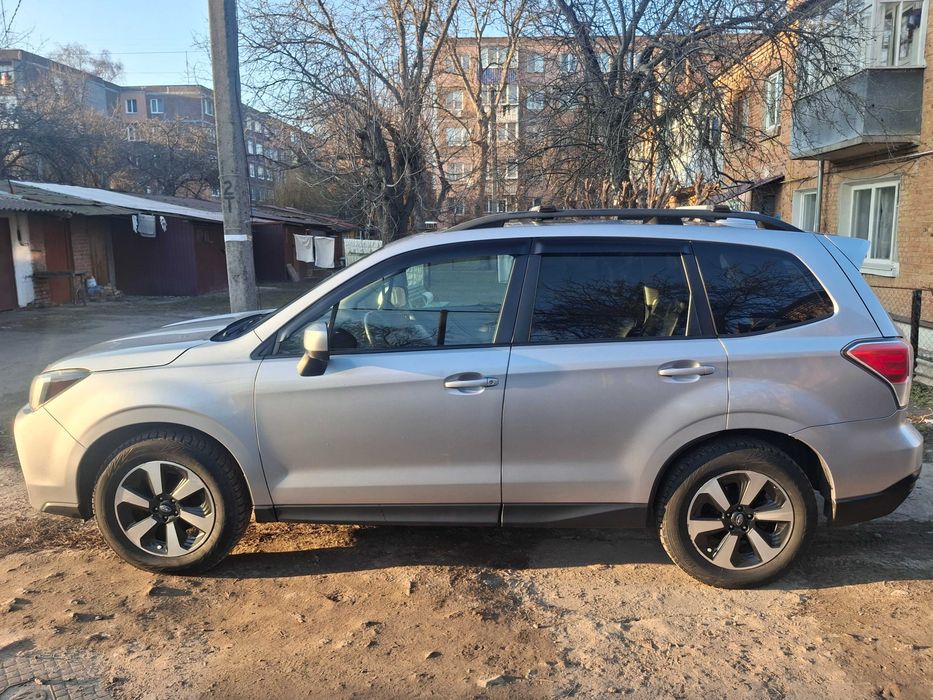 Subaru Forester 2016 рік