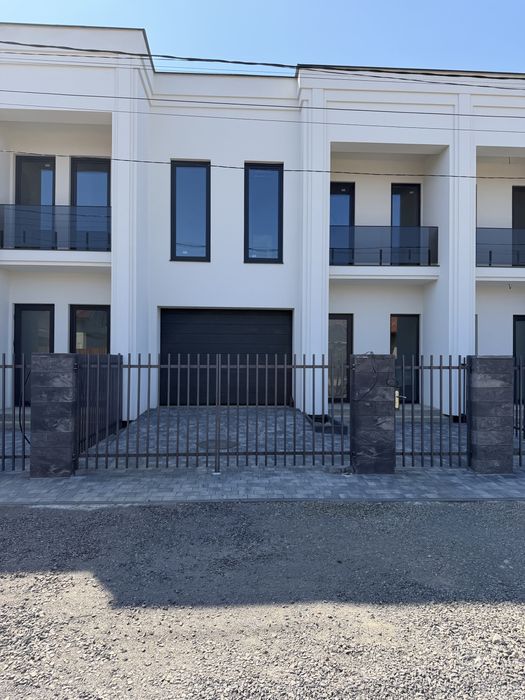 Продаж таунхаусів в м. Ужгород.
