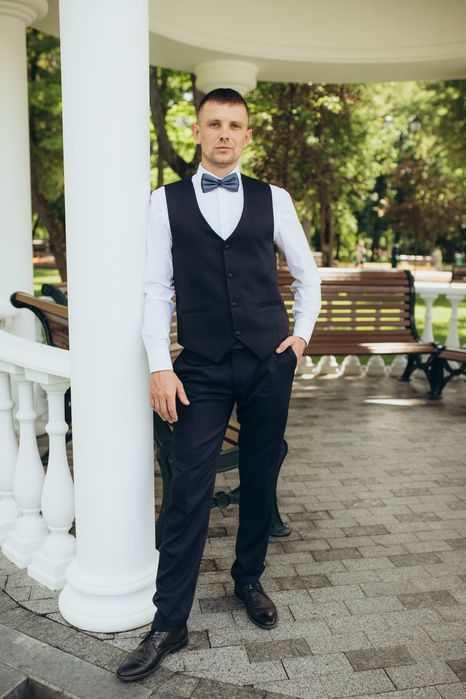 Продам весільний костюм