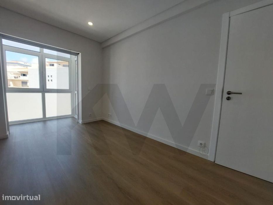 Apartamento T2 Renovado no Centro da Ericeira