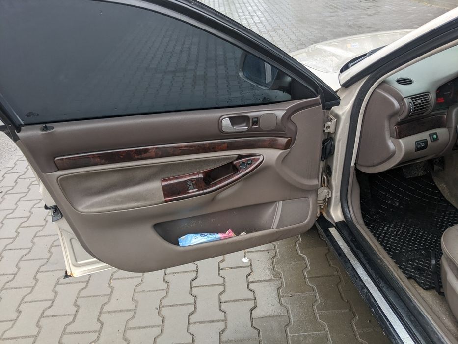 Ауді А4 1.8 турбо бензин АВТОМАТ