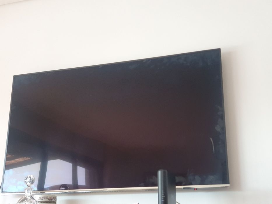 Televisão Samsung Modelo " KS7000 Smartt 4K Premium UHD TB