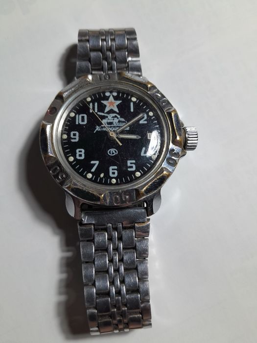 Продам наручные часы командирские не рабочие.