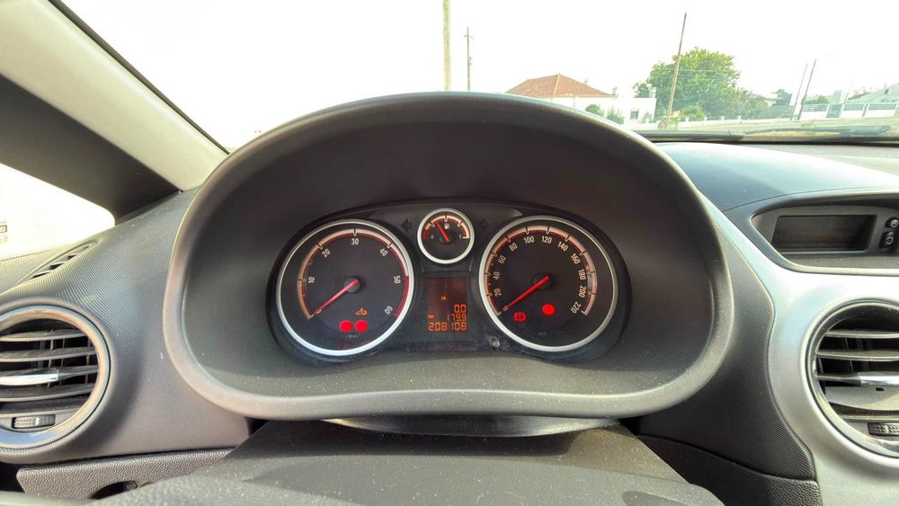 Opel Corsa — fotografia 8