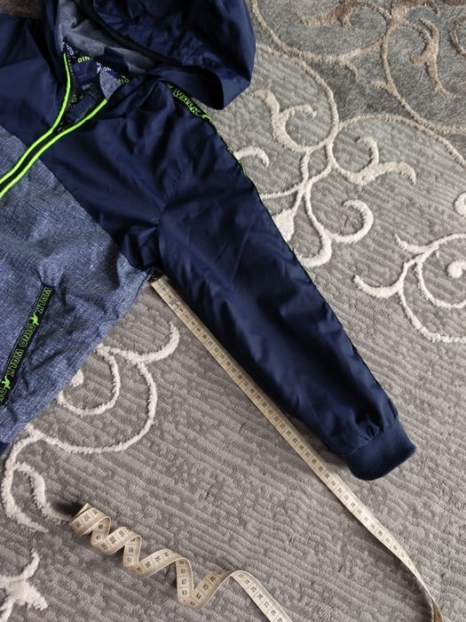 Kurtka chłopięca przejściowa wiatrówka rozm. 122