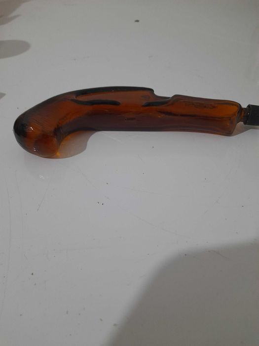 Frascos de perfume da AVON.