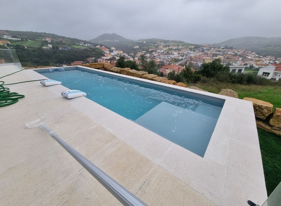 Construção e remodelação de piscinas