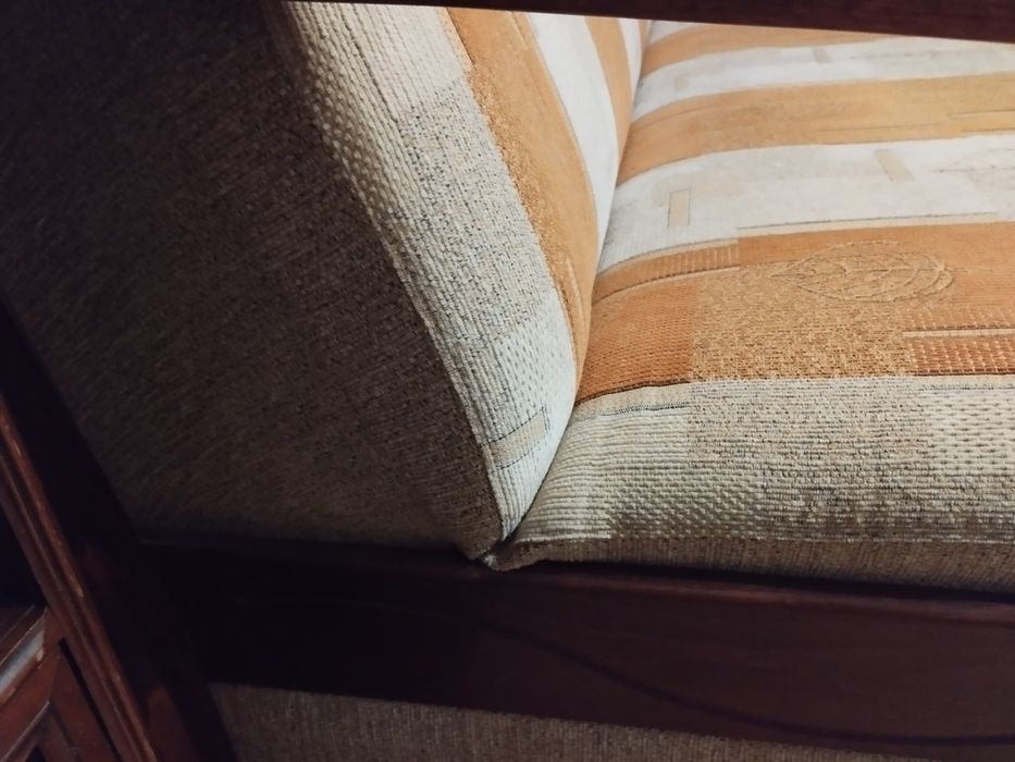 Wersalka solidna używana