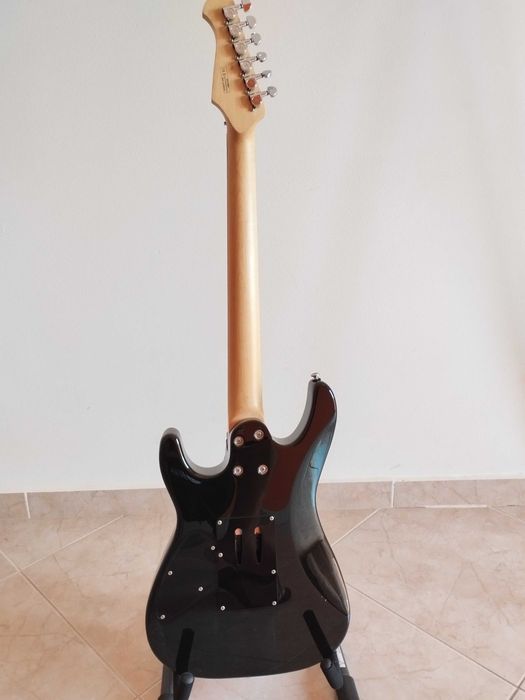 Guitarra elétrica Harley Benton Fusion-III HH FR EB FC com saco.