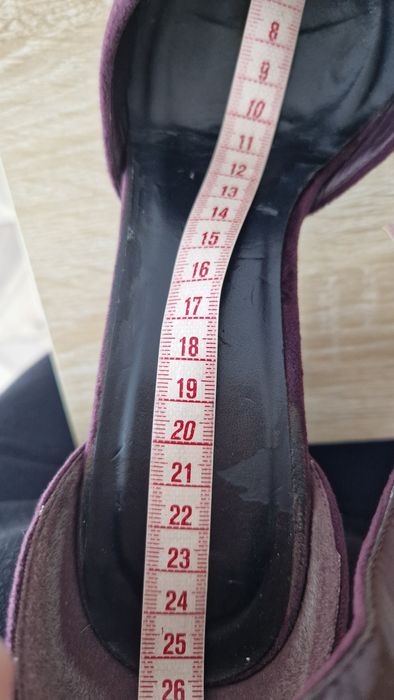 Szpilki na słupku burgundowe czółenka platformy