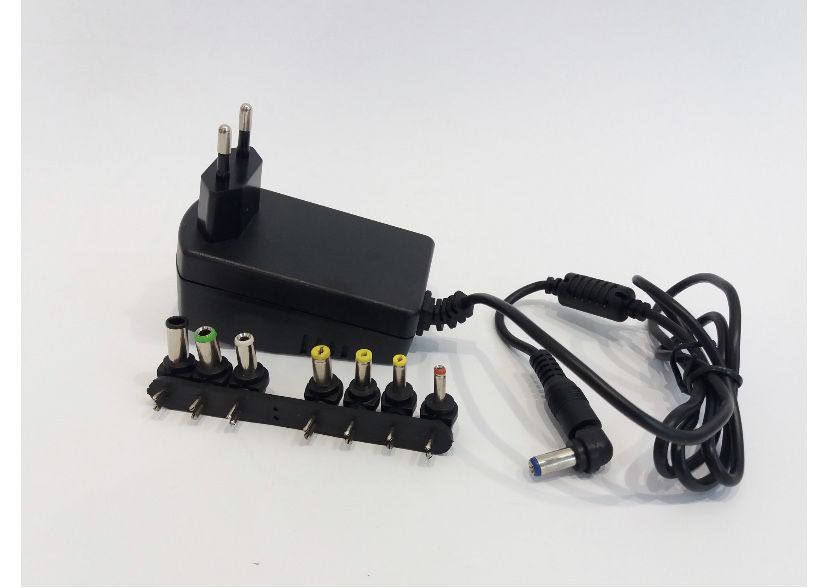Универсальный блок питания 3V 4,5V 6V 9V 12V SL-668 3А 7 штекеров 30W.