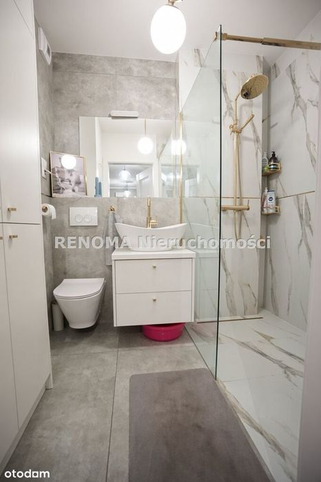 3 pokoje, 68,5m2 , balkon 15 m² z widokiem na las