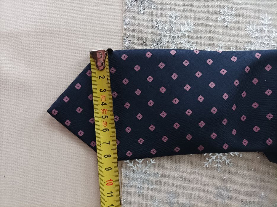 Burberry krawat jedwabny oryginalny