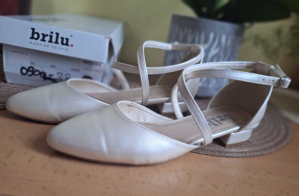 ślubne czółenka Brilu