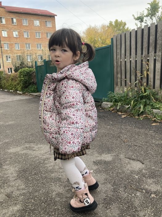 Красива демі курточка 86 розміру на 18 місяців