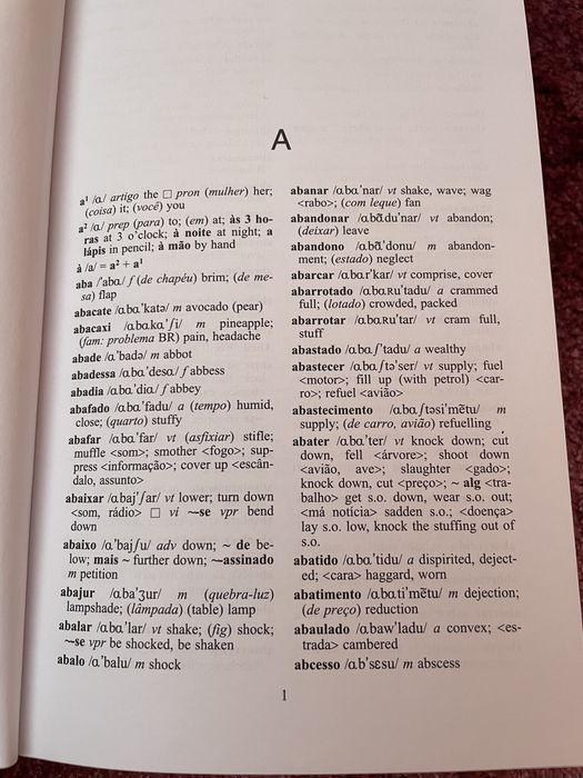 Dicionário escolar Oxford Português-Inglês e Inglês-Português