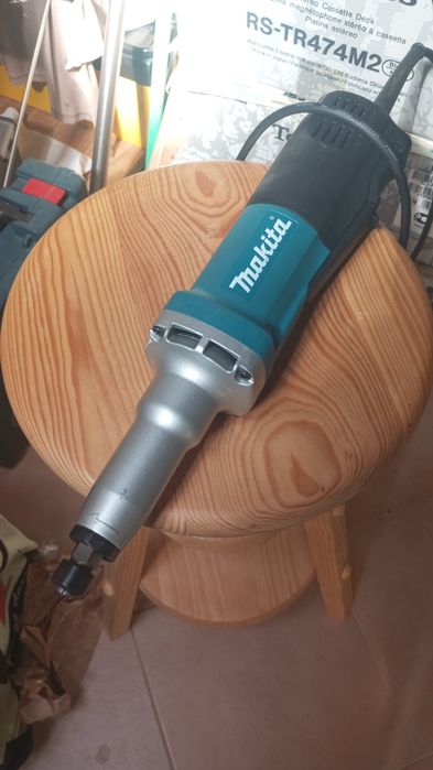 Rectificadora recta MAKITA gd0801c