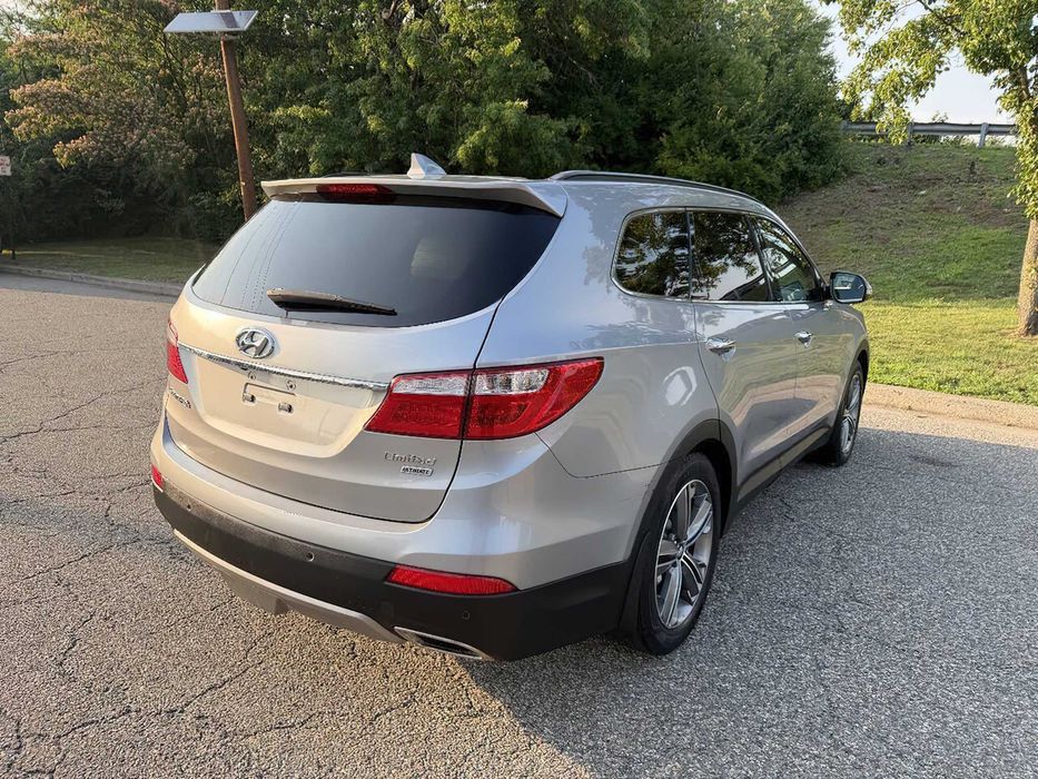 Hyundai Santa Fe      2016