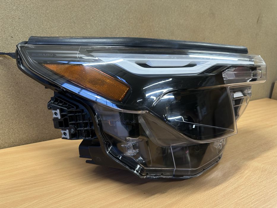 Фара права Subaru Forester SL 84001SL000 K5 2024 2025 2026