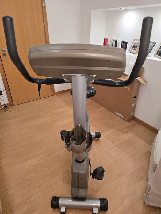 Bicicleta estática fitness BH zenith self generator