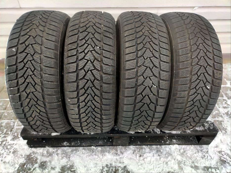 205.55.17 komplet opon Uniroyal Winter Expert dot 2022