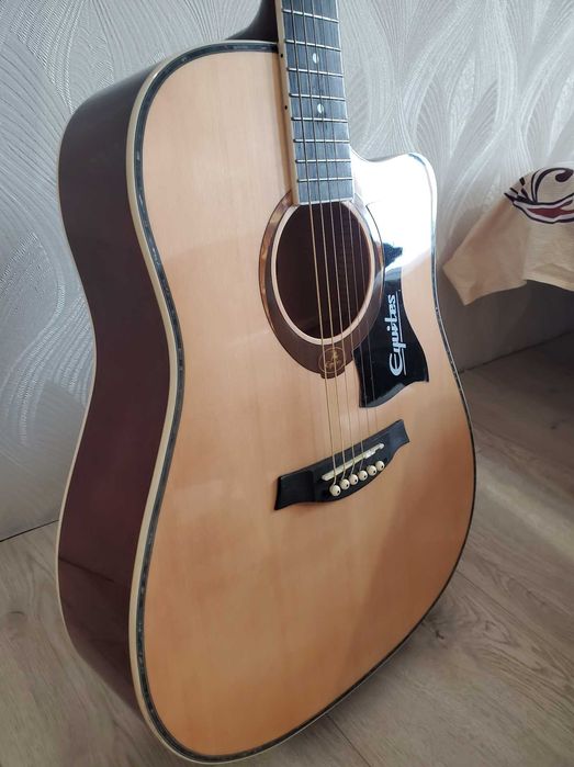 гитара полноразмерная 41 дюйм большая дека узкий гриф глянцевая