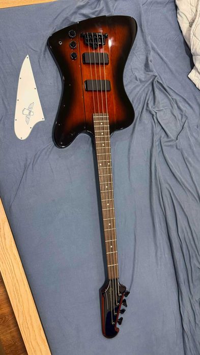 Gitara basowa Epiphone Thunderbird IV VSB