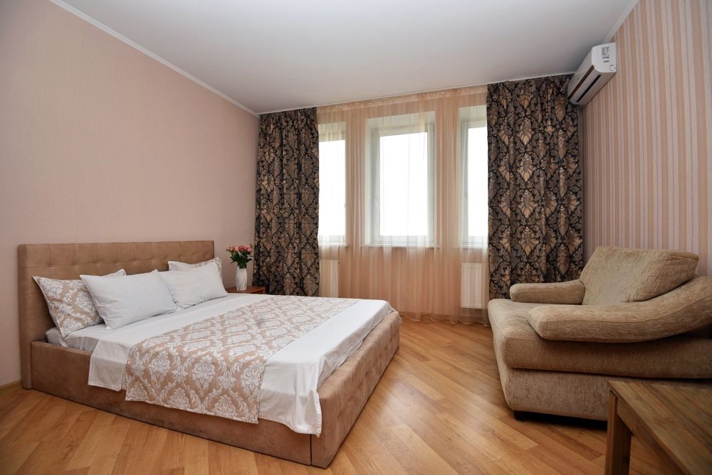 Акция! Подобова 3 кім квартира Бажана 10 в 1 минуте от метро Осокорки