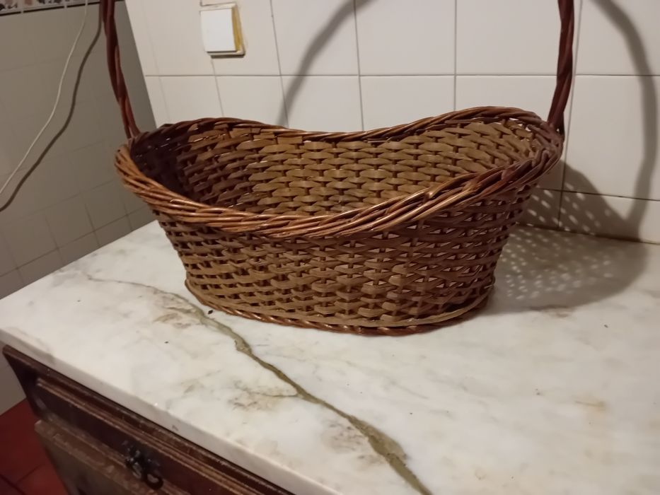 Cestinha Em Verga Antiga Decorativa