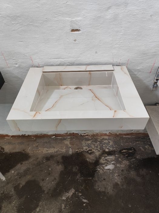 Umywalki na zamówienie z płytki ceramiczne