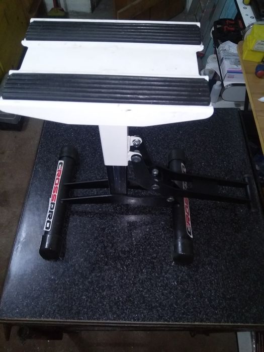 Yamaha FZ6 S2 e S1 ,AJP pr5 2018