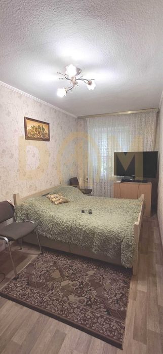 Продам 2-кімнатну квартиру, метро Дорогожичі, вул. Олени Теліги, 3-А